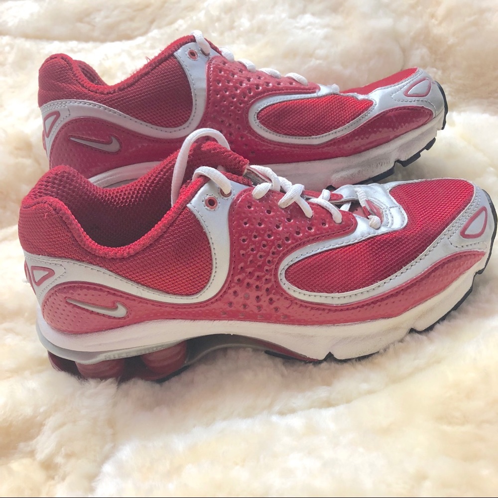 RARE Nike Shox Red Silver Running Training Shoes - Picture 4 of 5